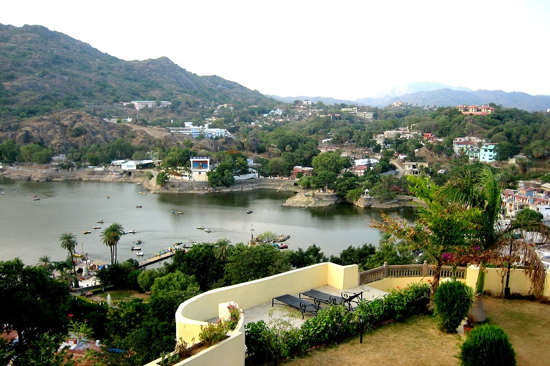 car hire in mount abu